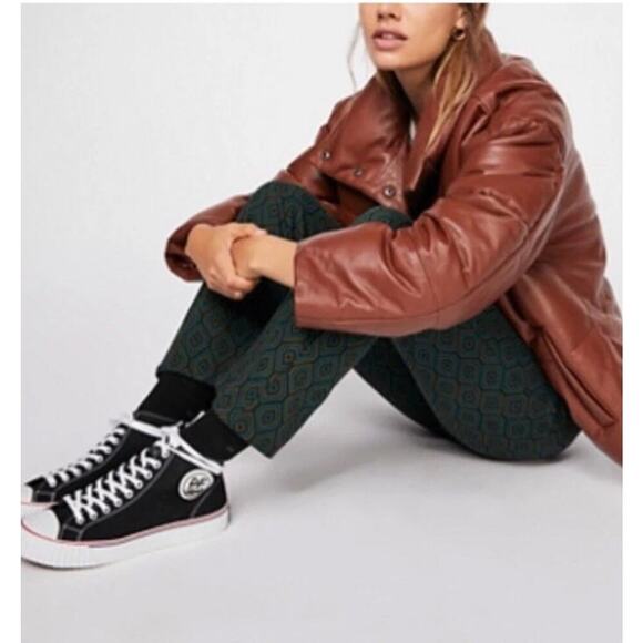 Free People Women’s Boho Stretch Flare Pants Size 10 – Green Geometric Print - Picture 3 of 11